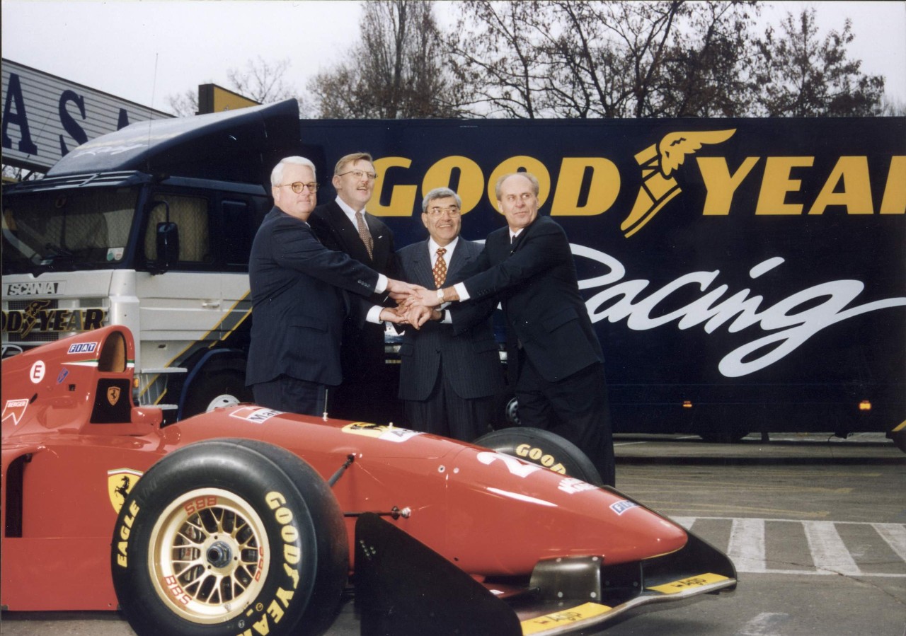 Neumáticos Goodyear y Dębica